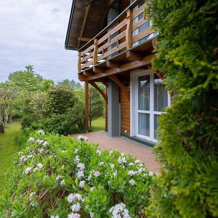 Family Vacation House With Garden & Parking By Noclegi Renters Zastan Exterior photo