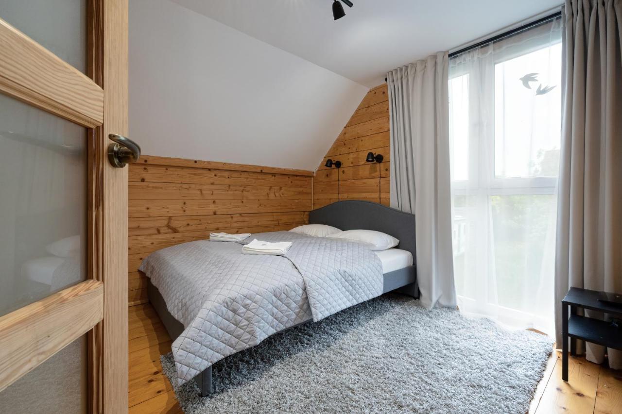 Family Vacation House With Garden & Parking By Noclegi Renters Zastan Exterior photo